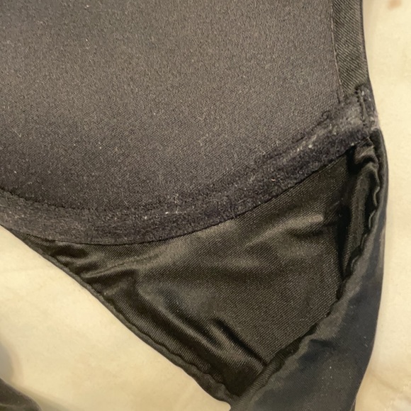 Black Victoria’s Secret Very Sexy Push-Up Bra - Picture 5 of 6